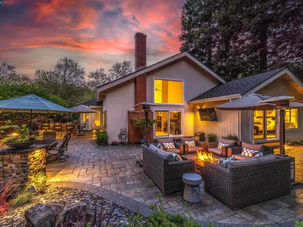 126 Oakridge Dr, Danville, CA 94506