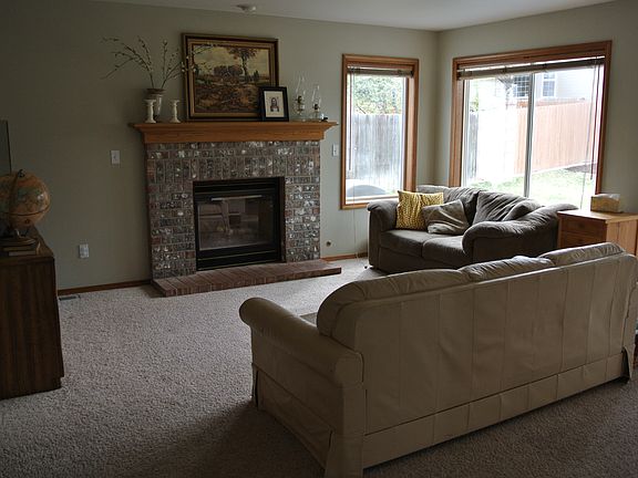 gas fireplace, lots of light