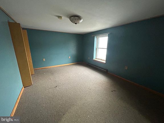 2nd image of 1048 Kunkle Dr