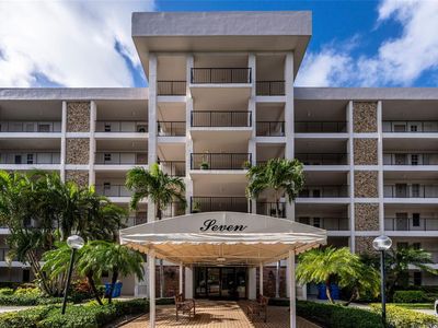2801 N Palm Aire Dr #205, Pompano Beach, FL, 33069