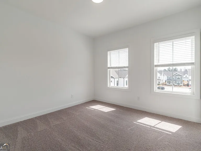 1140 Larkin Dr — Photo 11