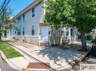 71 Erie St, Elizabeth, NJ 07206