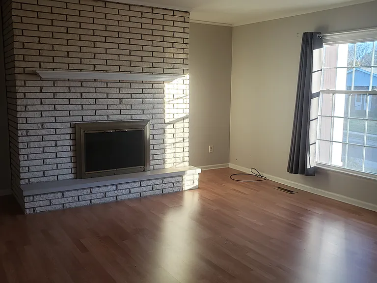 1319 W Daytona Dr #1 — Photo 2
