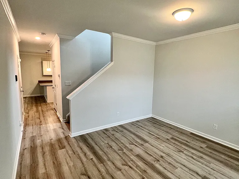 108 Horncastle Ct — Photo 13