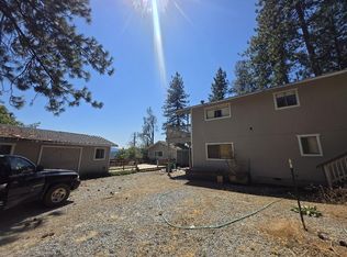 20773 Rockledge Rd, Lakehead, CA 96051