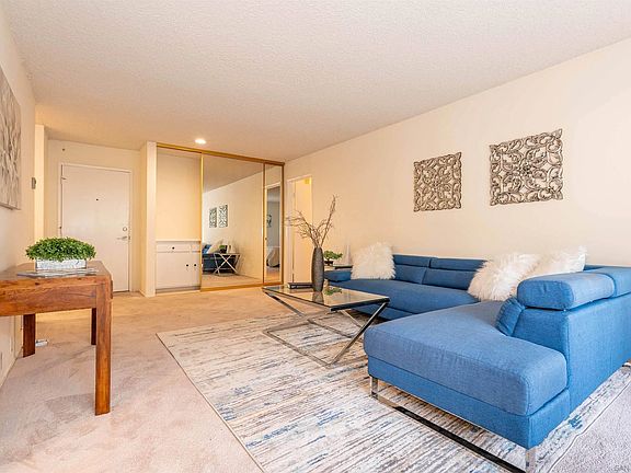 3rd image of 1885 Diamond St #133