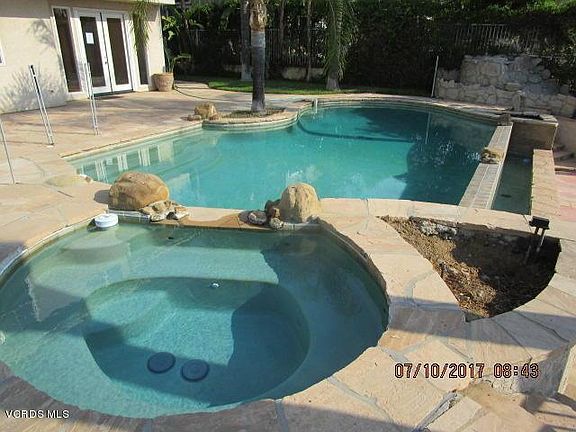 3rd image of 7600 Graystone Dr