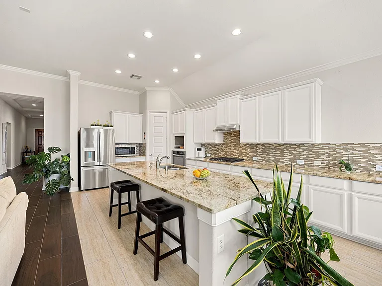 25819 Oakwood Knoll Dr — Photo 6