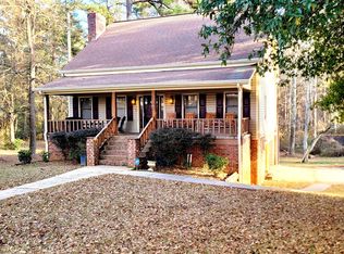 1130 Lee Whatley Dr, Lithonia, GA 30058