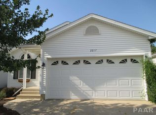 2217 W Miners Dr, Dunlap, IL 61525