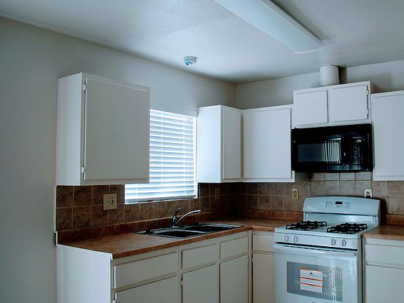 4th image of 67349 Mission Ct