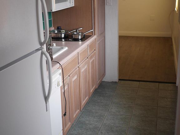 5th image of 6449 E Sheridan St