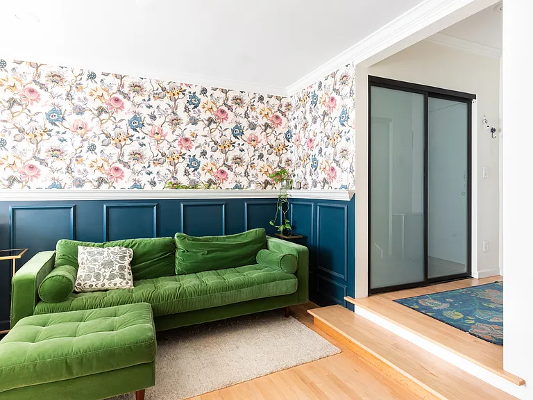 25 Minetta Ln #2H — Photo 3