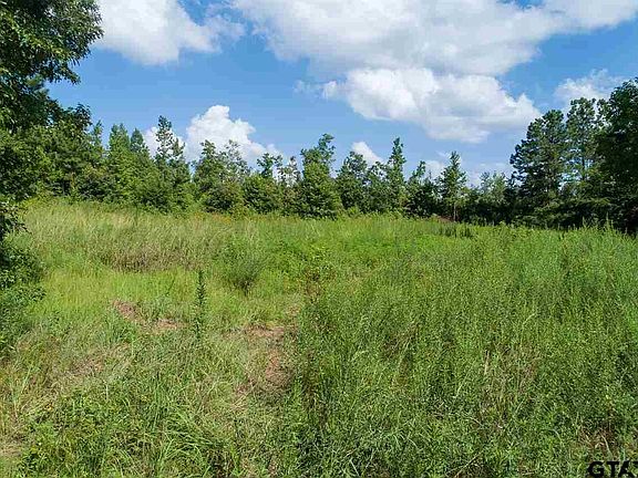 2nd image of 1176 County Road 4146 N