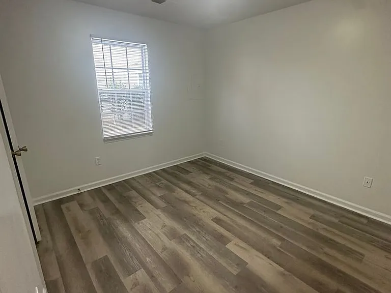 Arlington Apartments — Photo 172