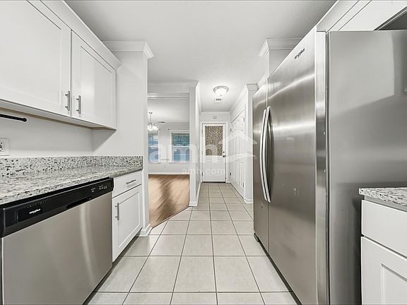 4th image of 2714 Cedar Bluff Dr