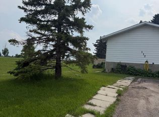 112 Huntstrom Dr NE, Calgary, AB T2K5T5