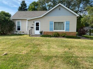 305 N Main St, Mount Vernon, SD 57363