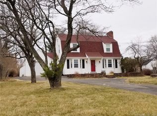 318 S Main St, West Hartford, CT 06107