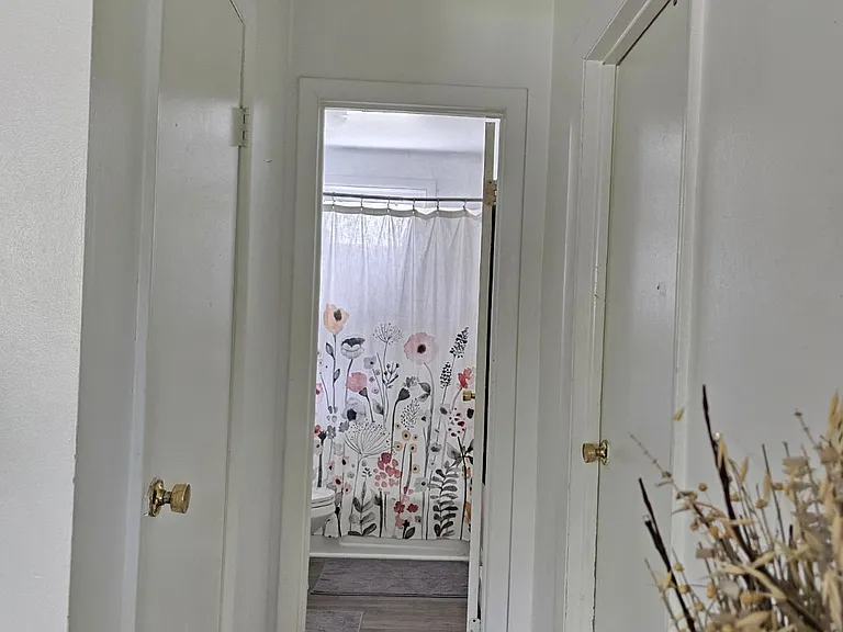 259 Holy Cross Rd — Photo 1
