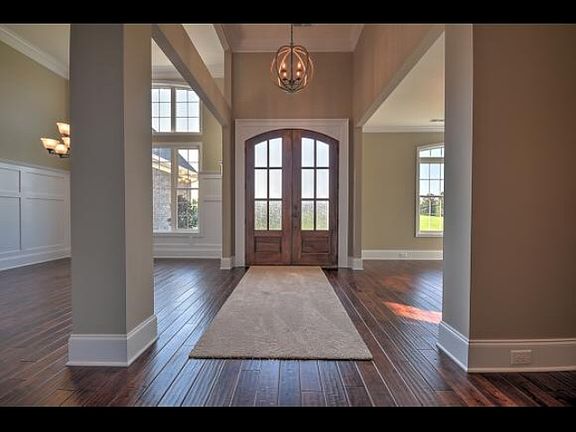 3rd image of 243 Lake Vista Cir