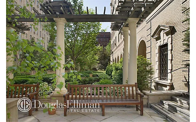 Sold by Douglas Elliman | media 15