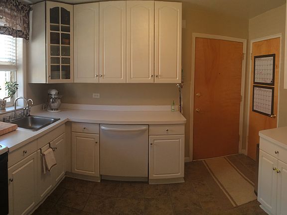 Kitchen & Pantry