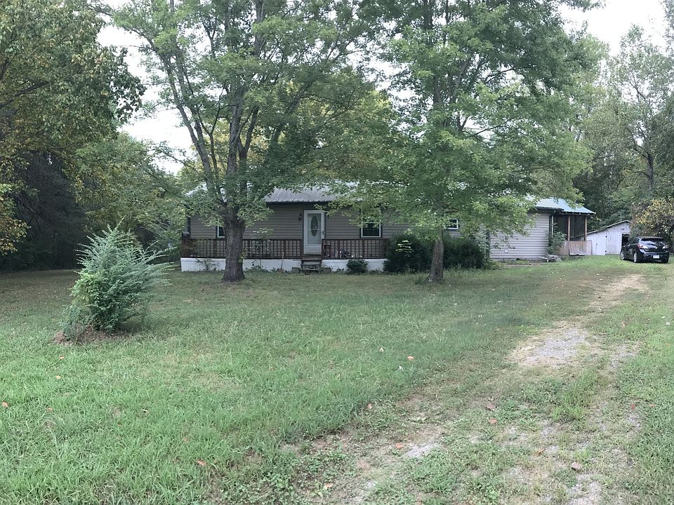 2nd image of 1745 Maple Valley Rd