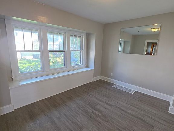 4th image of 753 Clay Dr