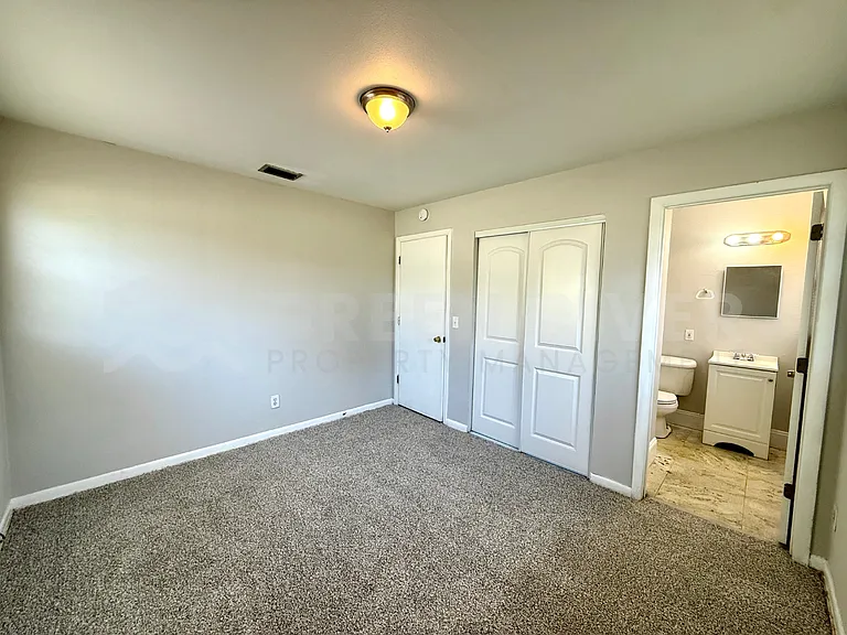 7963 Le Mans Dr — Photo 13