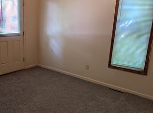205 1/2 Montgomery, Marietta, OH 45750