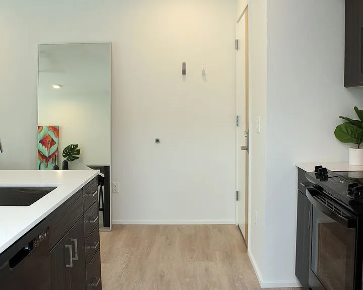 1611 N Rosa Parks Way #101-306 — Photo 11