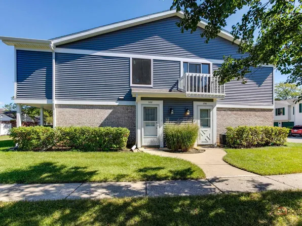 388 Pierce Ct, Vernon Hills, IL 60061