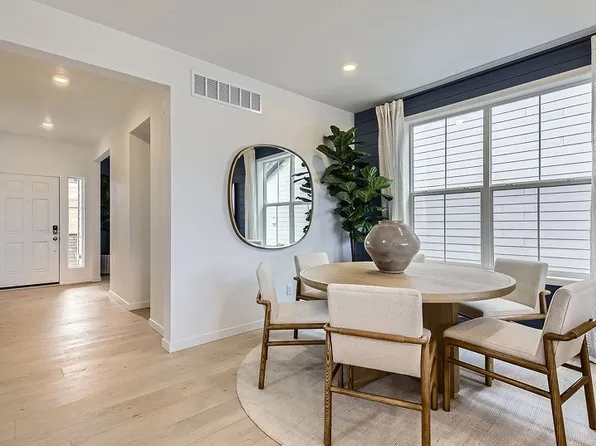 24497 E Adriatic Dr, Aurora, CO 80018