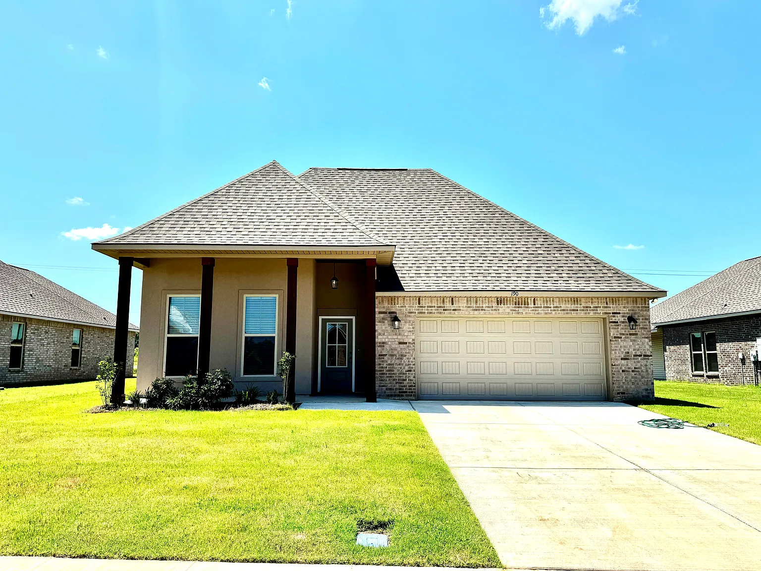 3 bed, 1867 sqft, $2,000 — Photo 1