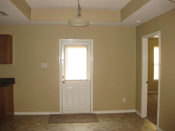 4th image of 1101 Parkhurst Ave