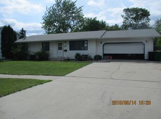 808 Meyer Blvd, West Fargo, ND 58078