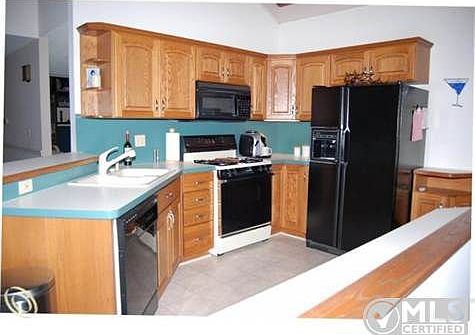 Kitchen Pic. #2