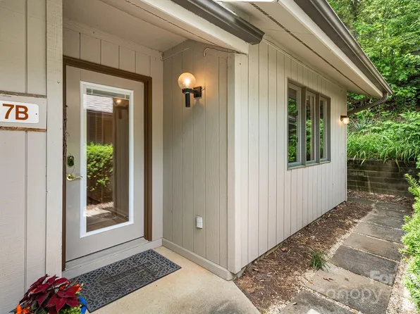 7 Cedarwood Rd #B, Asheville, NC 28803