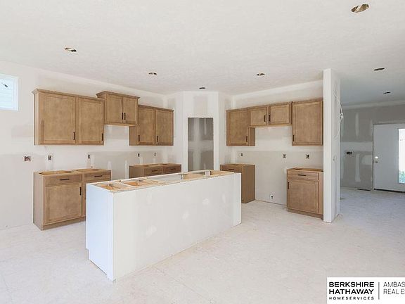 3rd image of 9553 S 183rd Ave