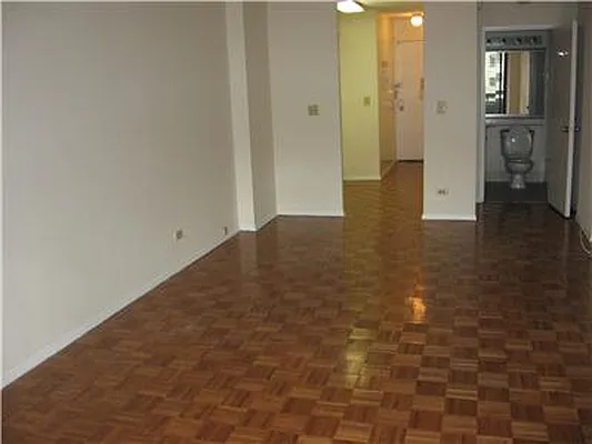 Rented by RELO REDAC INC. | media 1