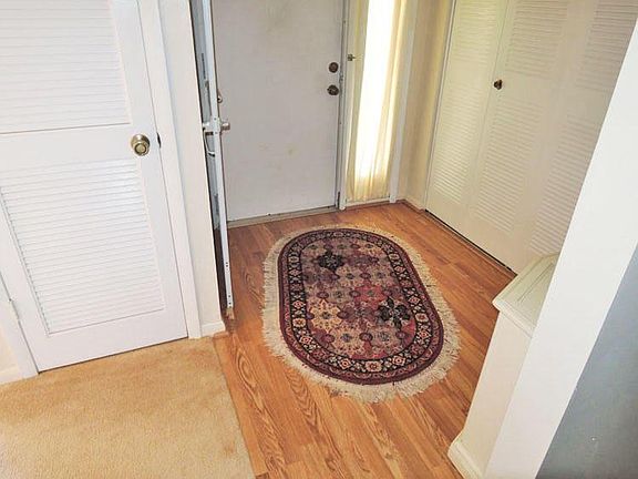 3rd image of 1231 S Lakes End Dr APT D