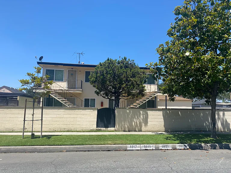 5919 Bellflower Blvd #B — Photo 1