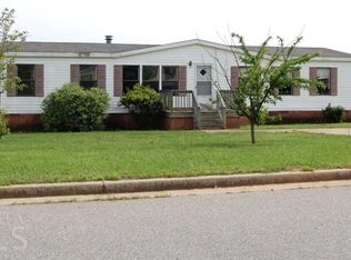 207 Jamesway Dr, Byron, GA 31008