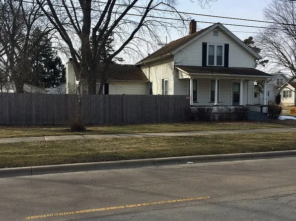 766 Sheridan St, Aurora, IL 60505