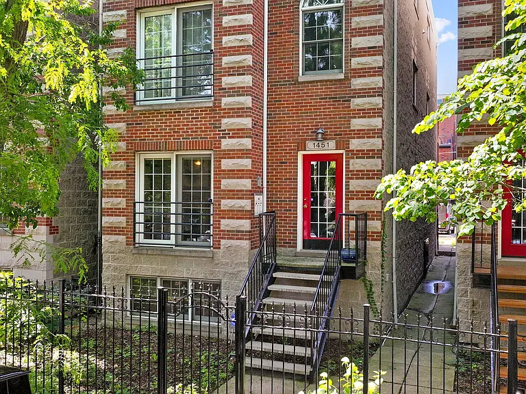 1451 W Walton St #1 — Photo 1
