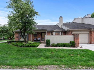 7208 Green Farm Rd #1, West Bloomfield, MI, 48322