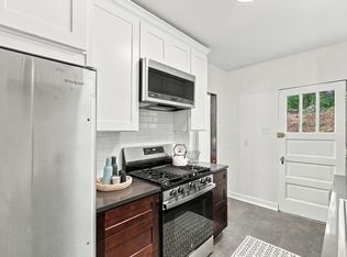 37 Bateman St, Pittsburgh, PA 15209