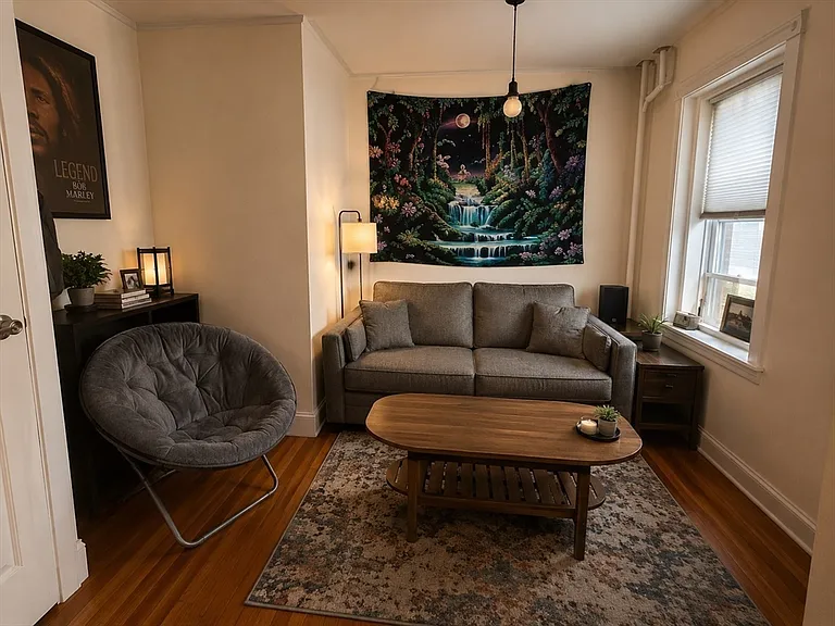 35 Queensberry St #16 — Photo 3