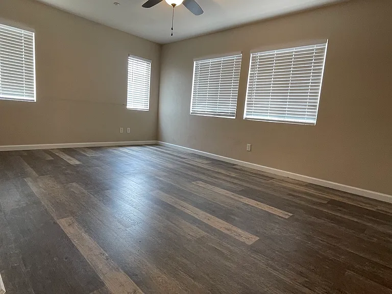 642 W Brewer Rd #23 — Photo 12
